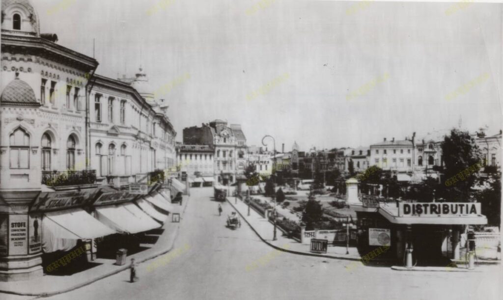Ploiești – Piața Centrală cu Statuia Libertății, fotografie interbelică reutilizată în contextul cutremurului din 1940