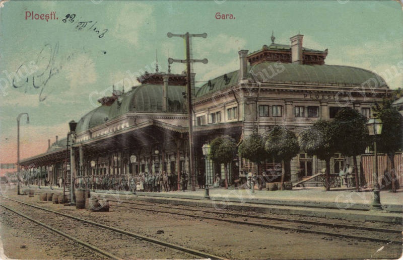 Gara din Ploiești (Gara de Sud), vedere spre clădirea principală (circulată 1908)